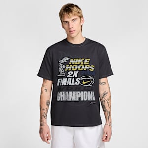 Nike Sportswear Men's Max90 T-Shirt. Nike.com